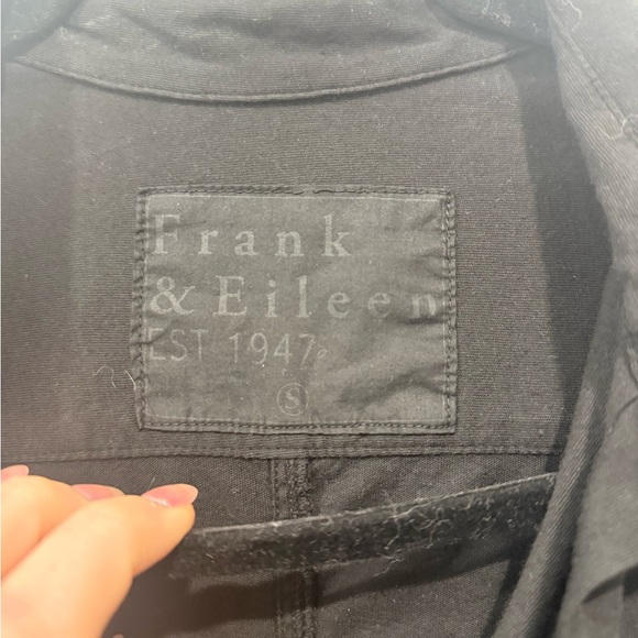 Frank & Eileen Barry Button Front Luxe Jersey Black Shirt in Small - Picture 4 of 5